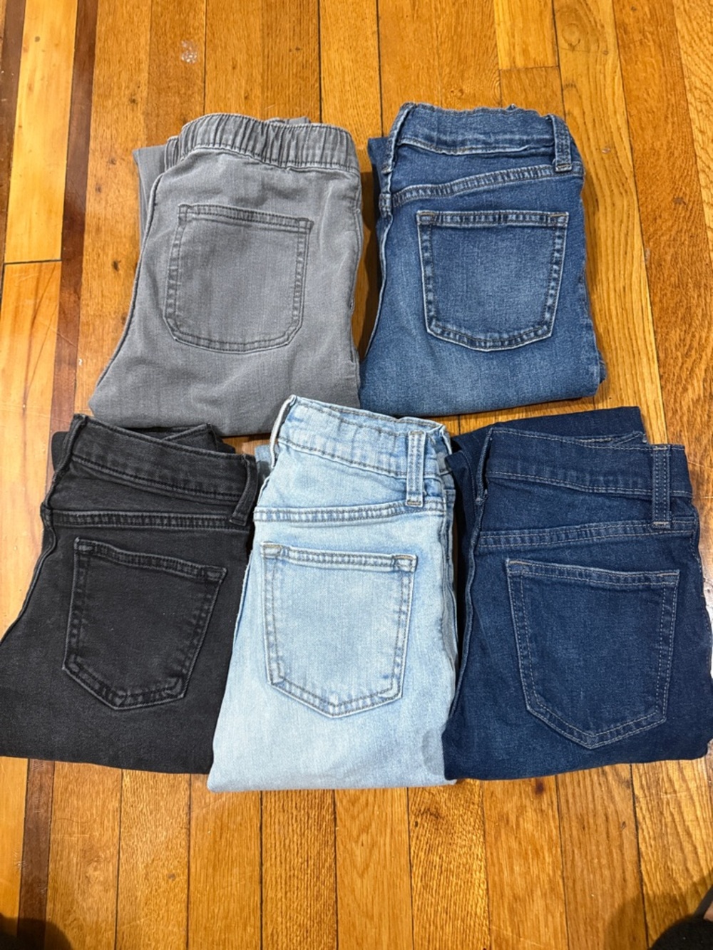 5pack Old Navy Kids Jeans Bundle - Black, Gray & Multiple Blue Washes